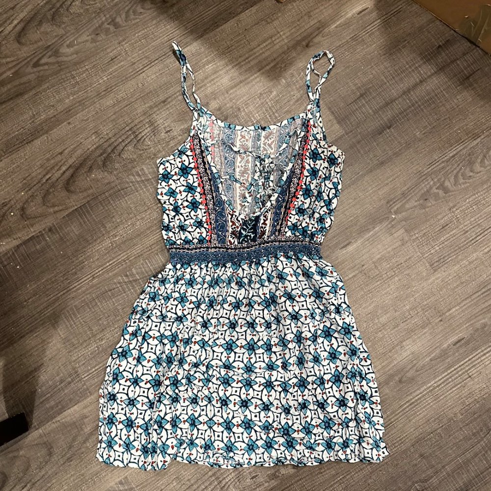 Multicolor Light Weight Aeropostale Dress with Ties in Back - Picture 2 of 2